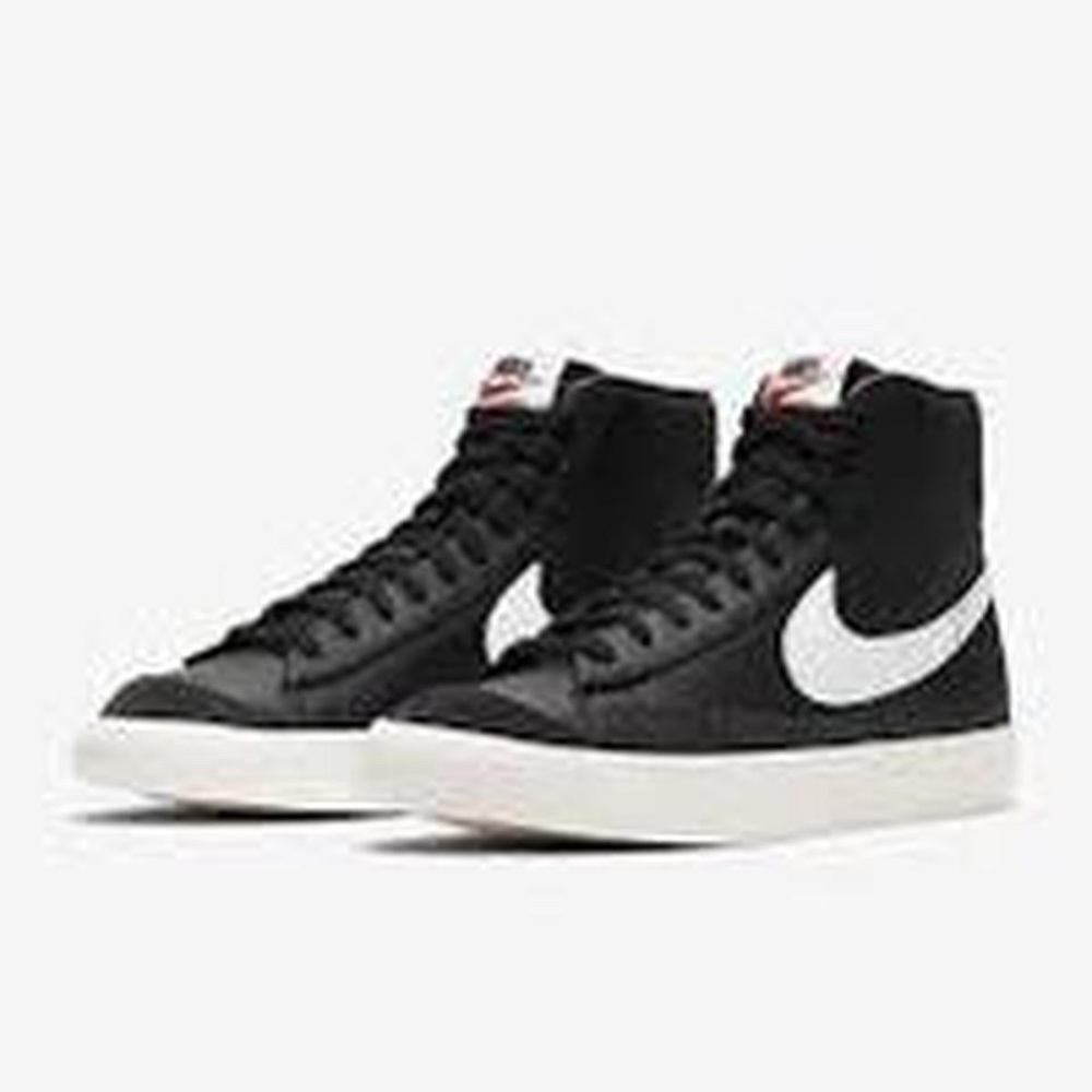 The Nike Blazer Mid ’77 Vintage—